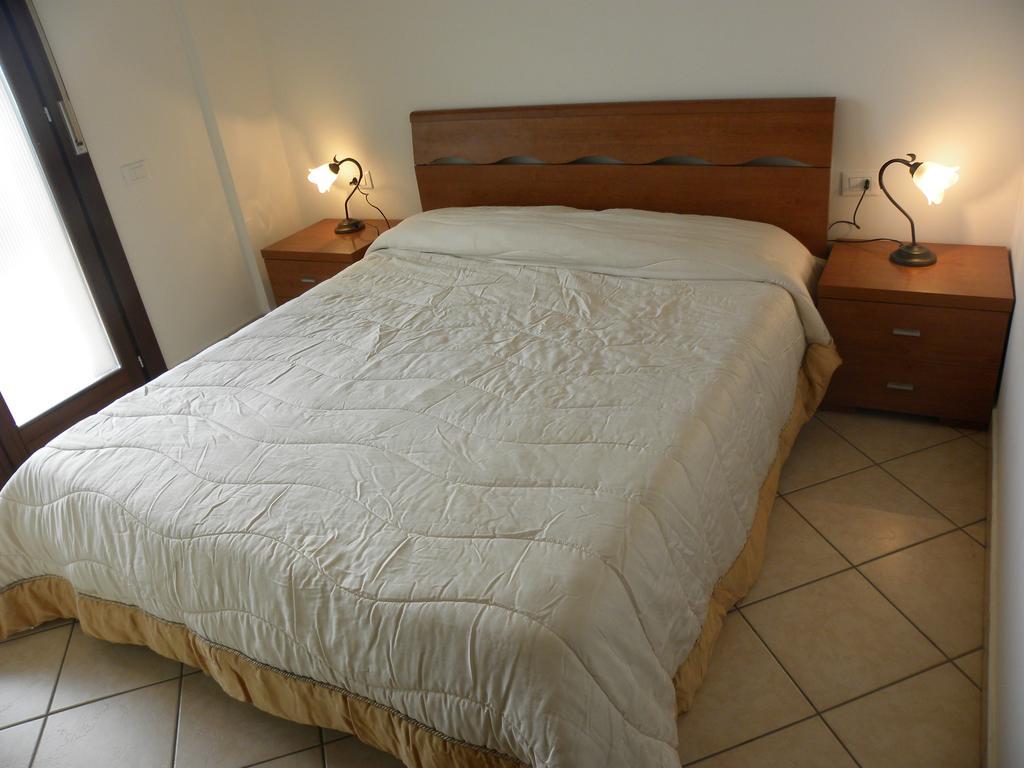 Alba D'Abruzzo Bed And Breakfast Alba Adriatica Bagian luar foto