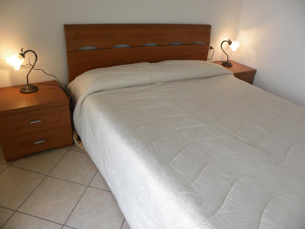 Alba D'Abruzzo Bed And Breakfast Alba Adriatica Bagian luar foto